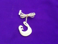 Round Logo - bone (double hook)